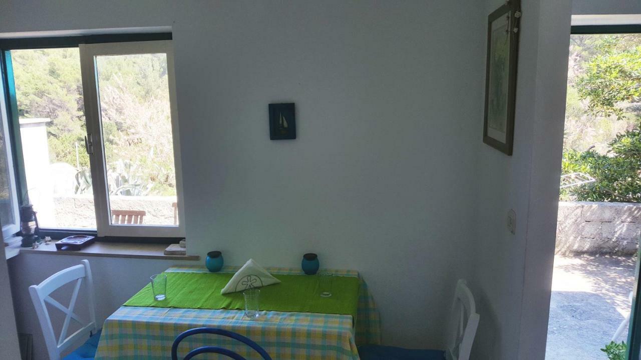 Vacation House "Pave" Povlja  Exteriör bild